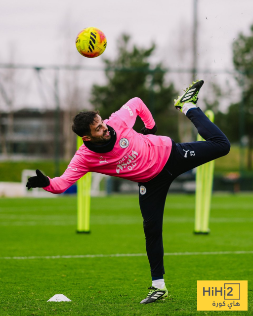 صور من تدريبات مانشستر سيتي استعداداً لمواجهة نيوكاسل 15