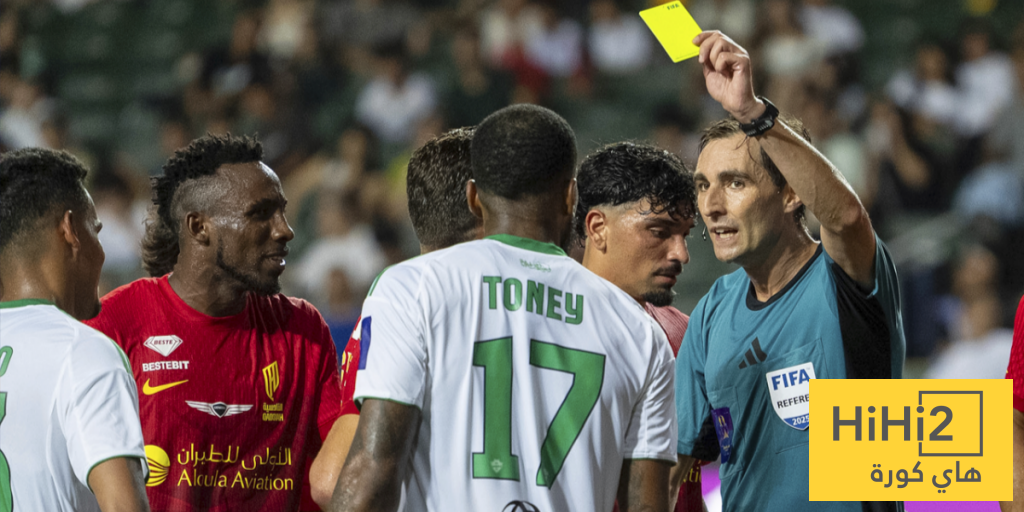قرار تحكيمي خاطئ في مباراة الأهلي والنجمة ! قرار تحكيمي خاطئ في مباراة الأهلي والنجمة !