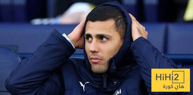 رودري يفضل برشلونة عن الريال