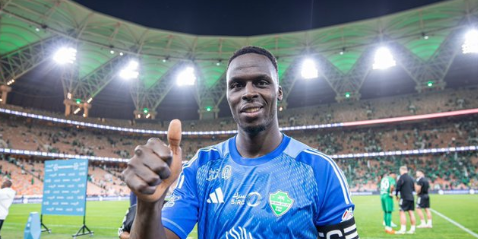 الحارس الأكثر تألقًا في دوري روشن الحارس الأكثر تألقًا في دوري روشن