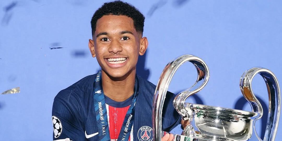 الراتب يعيق تمديد مايولو لباريس سان جيرمان