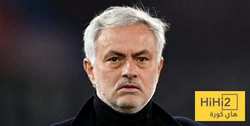 صورة .. الصحفيون ينتظرون مورينيو ، والأخير لا يأتي ..!