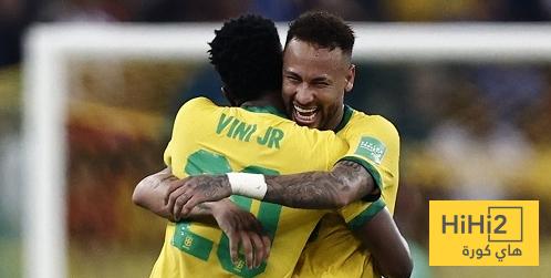 صورة .. نيمار يرد على فينيسيوس