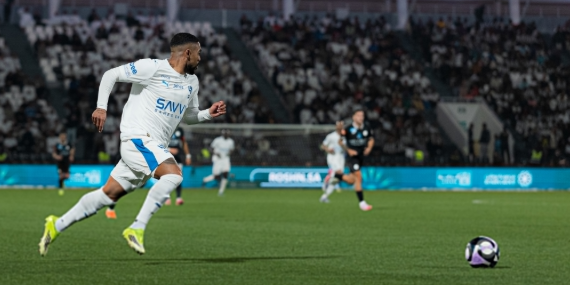ملعب الجوهرة ينصف الهلال ضد الأهلي !