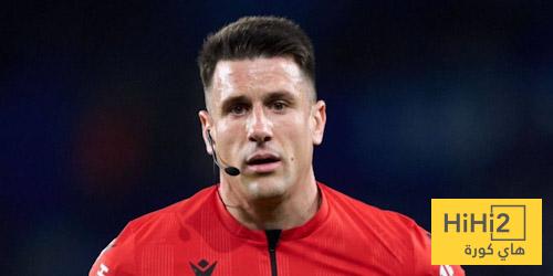 أرقام خاصة بحكم مباراة برشلونة وفياريال