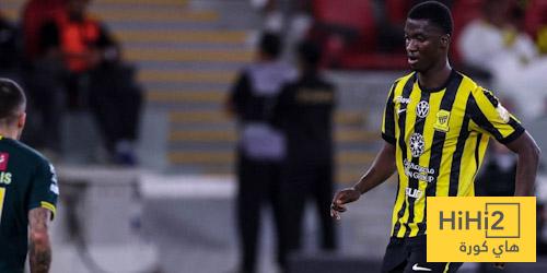 عين على دومبيا في مباراة الخليج