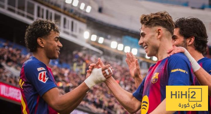 برشلونة يفوز على فياريال برباعية في الدوري الاسباني