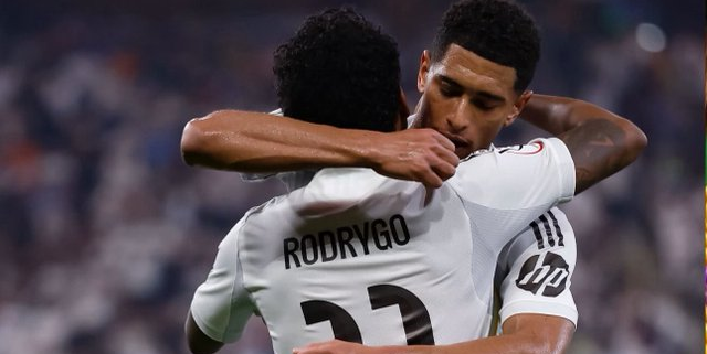 صورة: بيلينغهام يدعم رودريغو بعد اصابته بالرباط الصليبي صورة: بيلينغهام يدعم رودريغو بعد اصابته بالرباط الصليبي