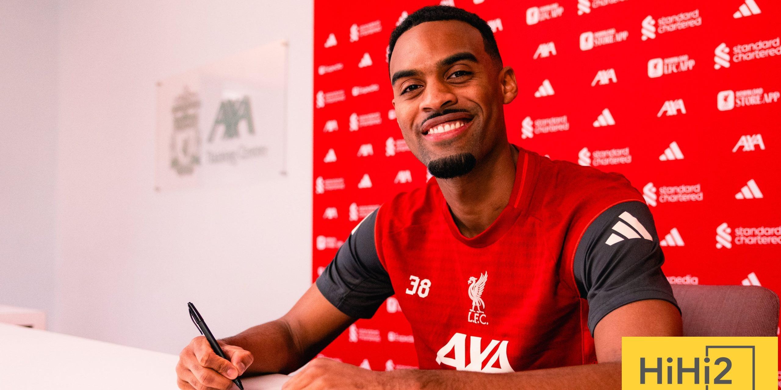 رسميًا.. ليفربول يربط غرافنبيرش بعقد جديد