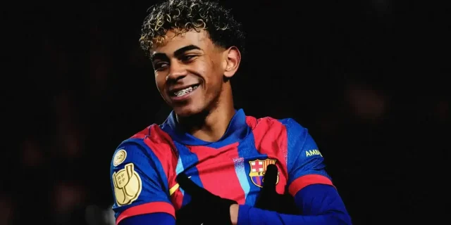 من بينهم لامين.. 3 لاعبين من برشلونة مهددون بالإيقاف أمام نيوكاسل!