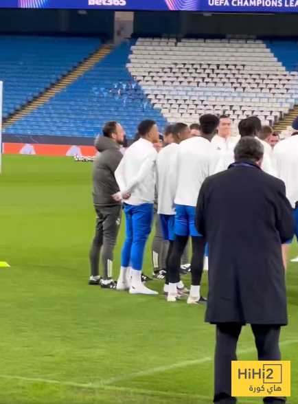 صور.. اربيلوا يرفض بدء التدريبات بدون مبابي 35