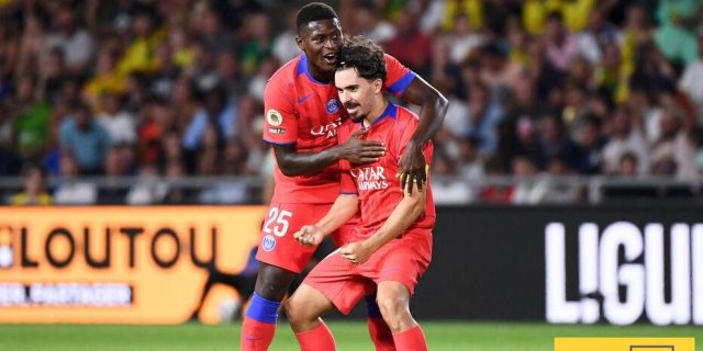 برتغاليان يتقاسمان جائزة لاعب شهر مارس في باريس سان جيرمان