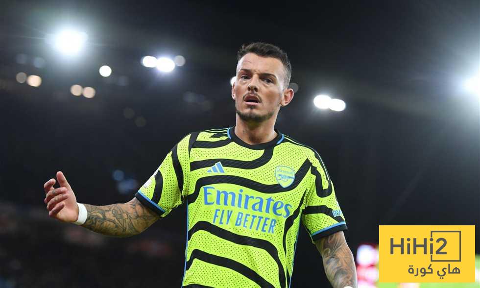 أرسنال يخطط لبيع بن وايت لتجديد تشكيلته الصيف المقبل