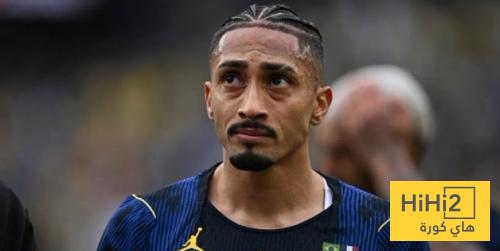 قلق في برشلونة بسبب رافينيا