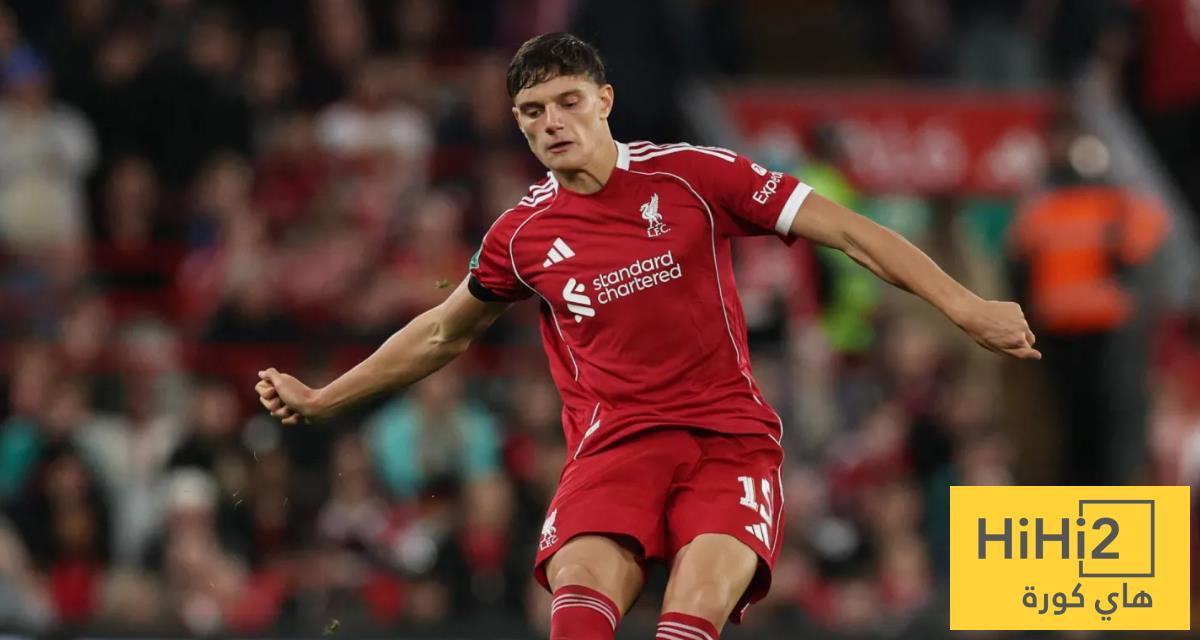 موعد عودة مدافع ليفربول الشاب من الإصابة