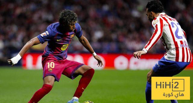 صور .. شجار بين لاعبي برشلونة واتلتيكو ينتهي بـ 3 بطاقات صفراء