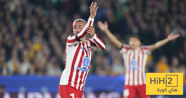 غريزمان يطالب بركلة جزاء ضد برشلونة