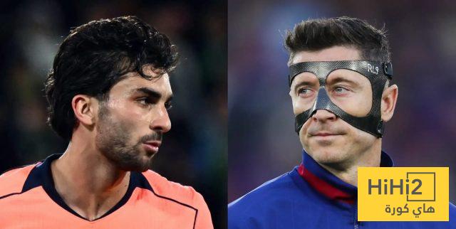 برشلونة مستاء من توريس وليفاندوفسكي  