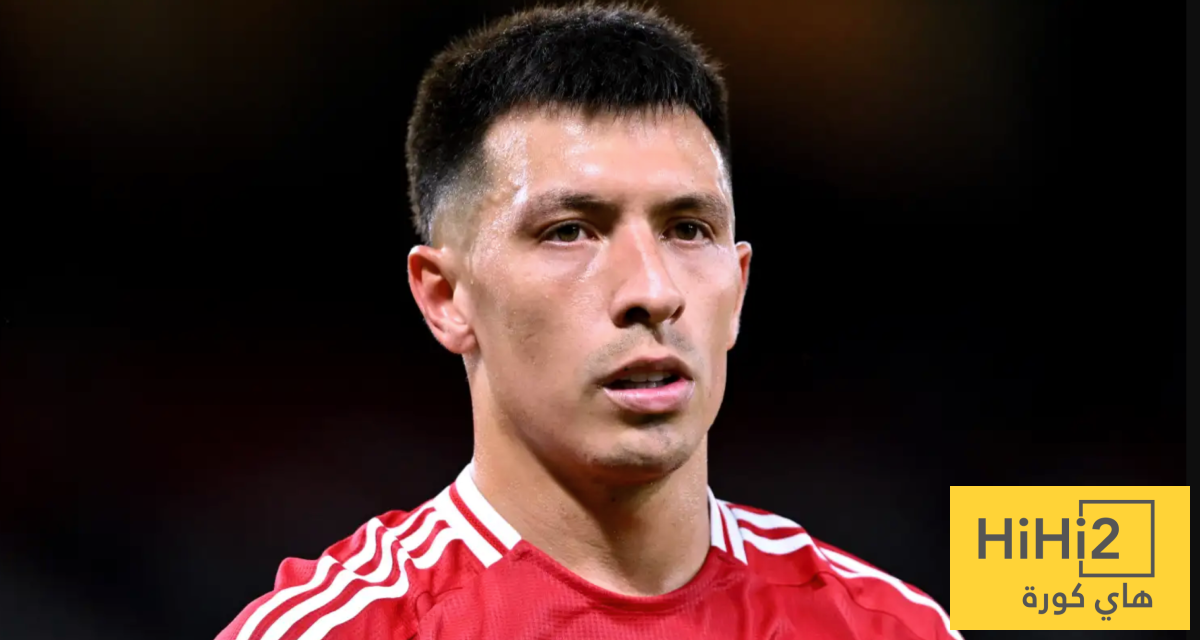 مانشستر يونايتد في مأزق بعد طرد مارتينيز أمام ليدز