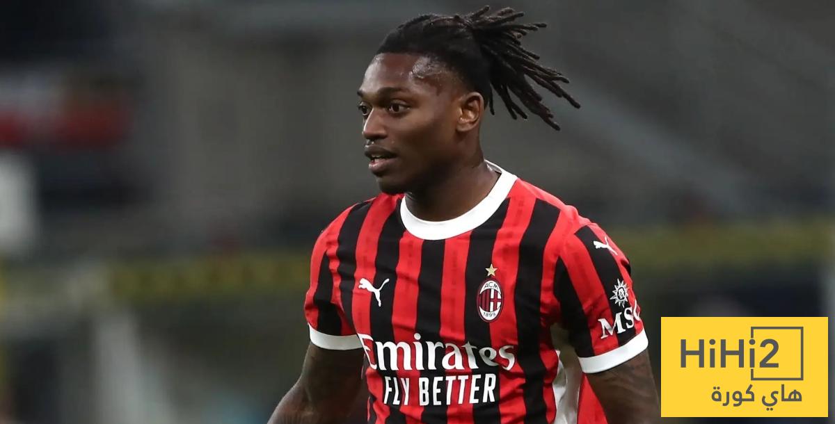 ميلان يسعى للتخلص من لياو ، وبرشلونة مهتم