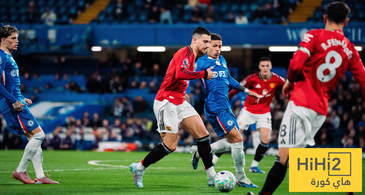 مانشستر يونايتد يقترب من الصعود لدوري الأبطال وتشيلسي في مأزق
