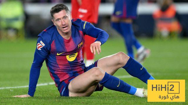 ليفاندوفسكي يعلق مصيره مع برشلونة لنهاية الموسم