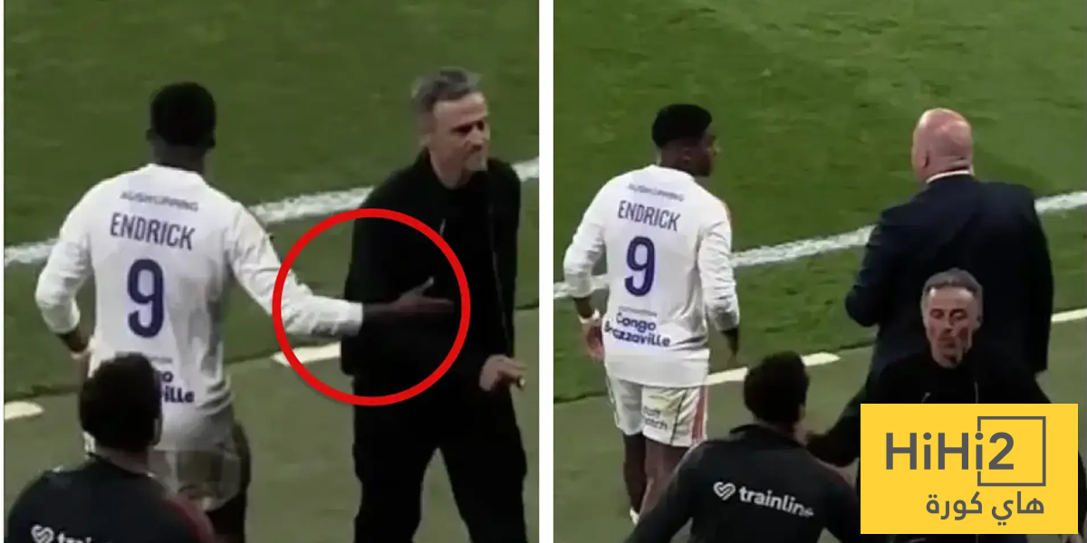 صور: لويس إنريكي يتجاهل مصافحة إندريك صور: لويس إنريكي يتجاهل مصافحة إندريك