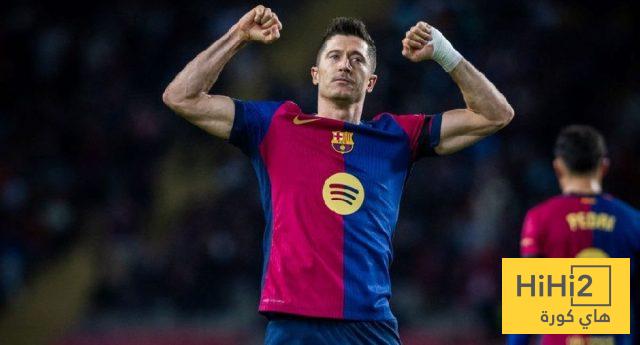 أسطورة بولندا يهاجم برشلونة بسبب ليفاندوفسكي.. ويؤكد: تصرف كرجل