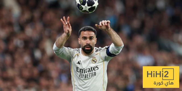 قرار استمرار كارفخال في ريال مدريد بيده