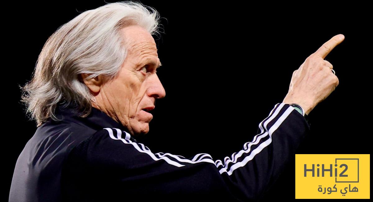 خيسوس أمام اختبار صعب .. هل يغامر بإبعاد أنجيلو ؟