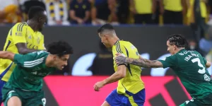 الأهلي والنصر.. قمة مشتعلة تختبر طموحات الكبار في دوري روشن