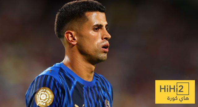 كانسيلو يحسم موقفه من العودة إلى الهلال !