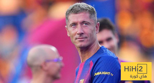 هل تشفع أرقام ليفاندوفسكي له بالبقاء في برشلونة ؟