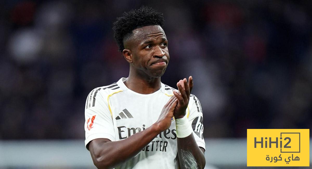 عاجل .. فينيسيوس يزاحم أساطير ريال مدريد !