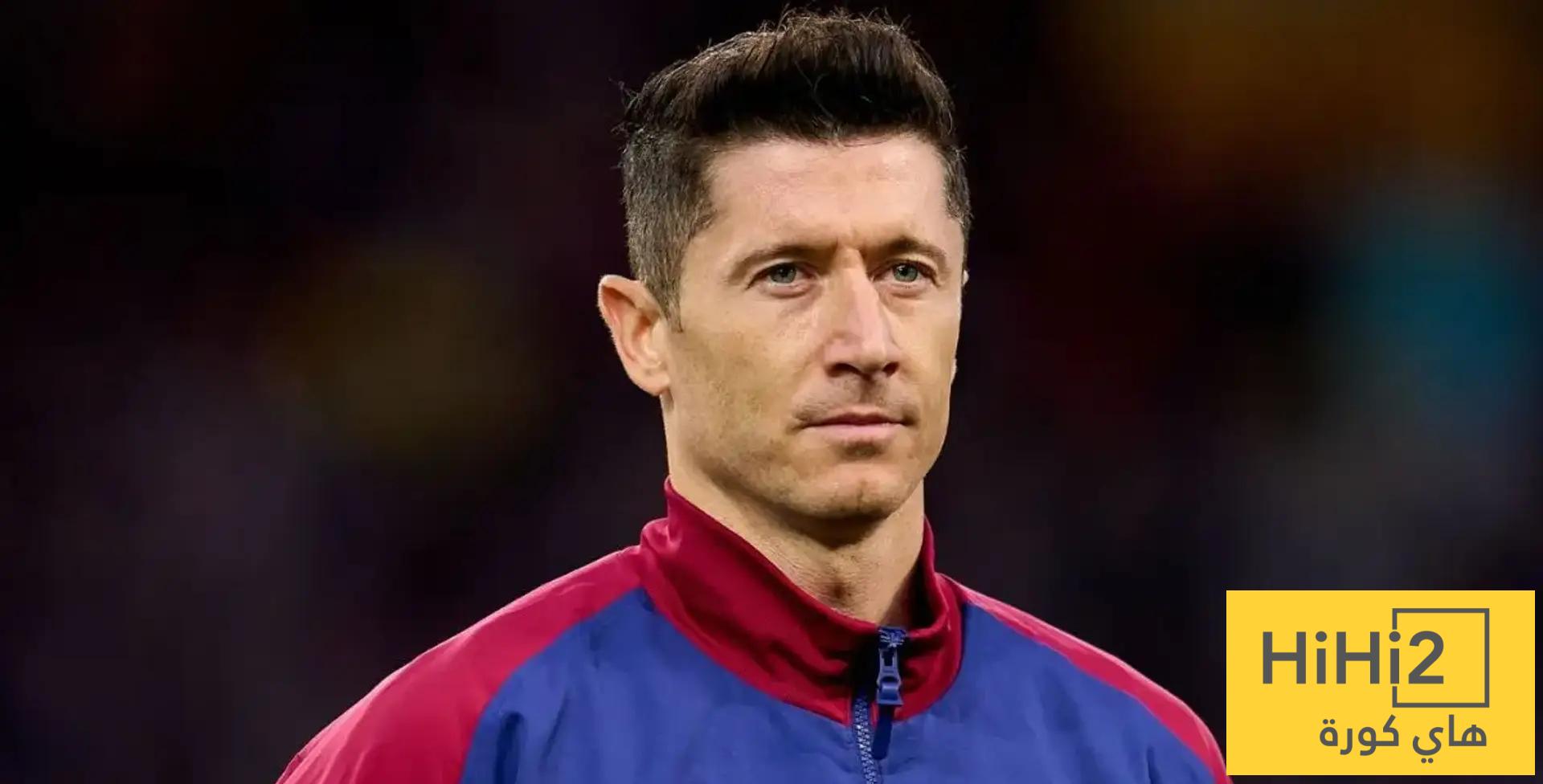 ليفاندوفسكي سيرحل عن برشلونة من الباب الكبير