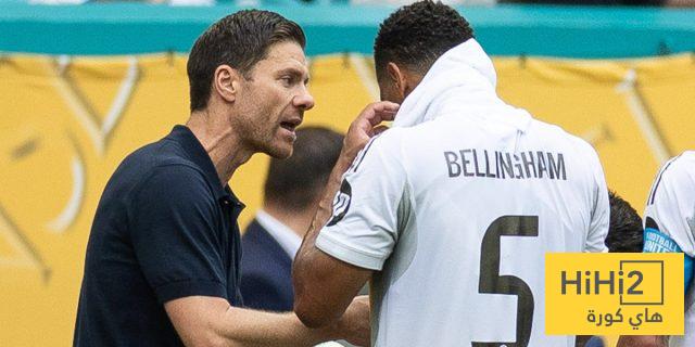 أهالي ووكلاء اللاعبين يعبثون بالنادي