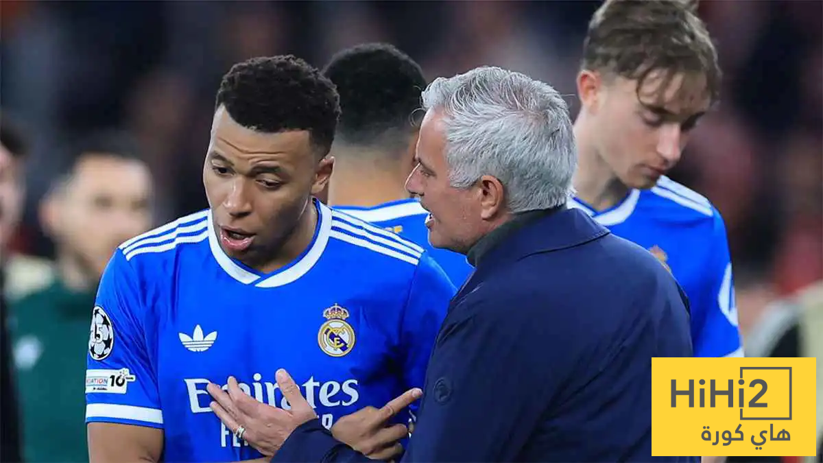 استبعاد أحد ركائز أنشيلوتي.. مورينيو يتلاعب بتشكيلة ريال مدريد