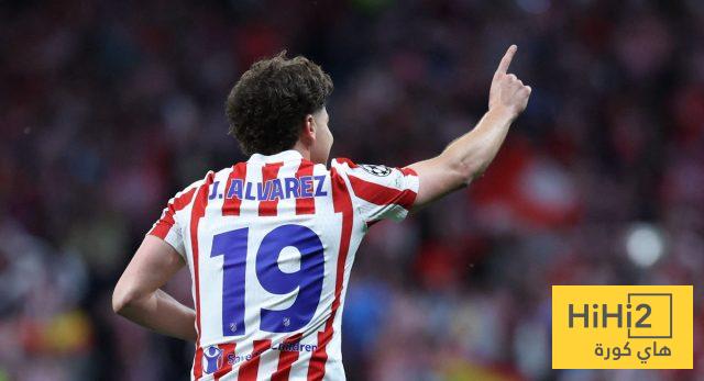 برشلونة يترقب قرار ألفاريز وسط تحركات للبدائل