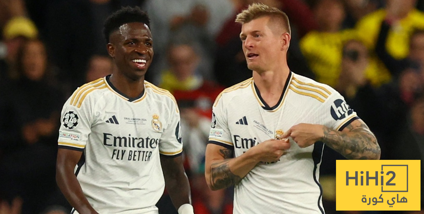 توني كروس يعود إلى ريال مدريد لضبط غرفة الملابس