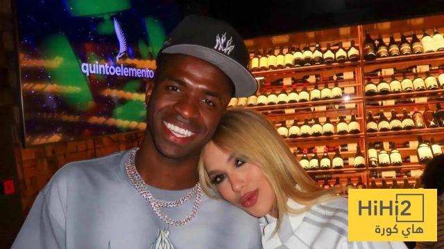 فينيسيوس يحذف صوره مع فيرجينيا فونسيكا على إنستغرام