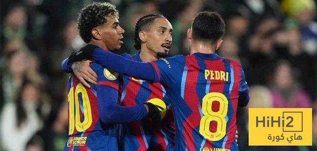 صورة : سداسي برشلونة يتسلمون جوائزهم من الليغا