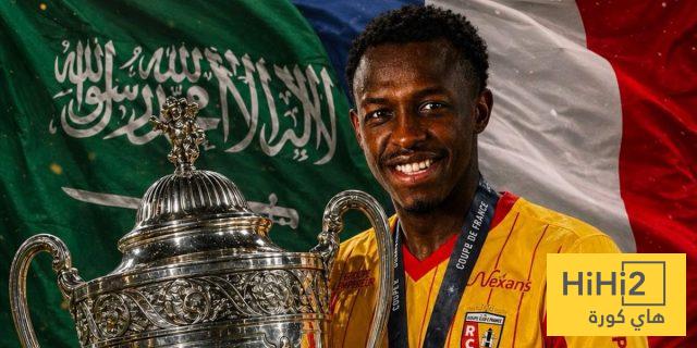 من مقاعد روما إلى رفع الكأس في فرنسا … سعود عبد الحميد يصنع قصته بنفسه