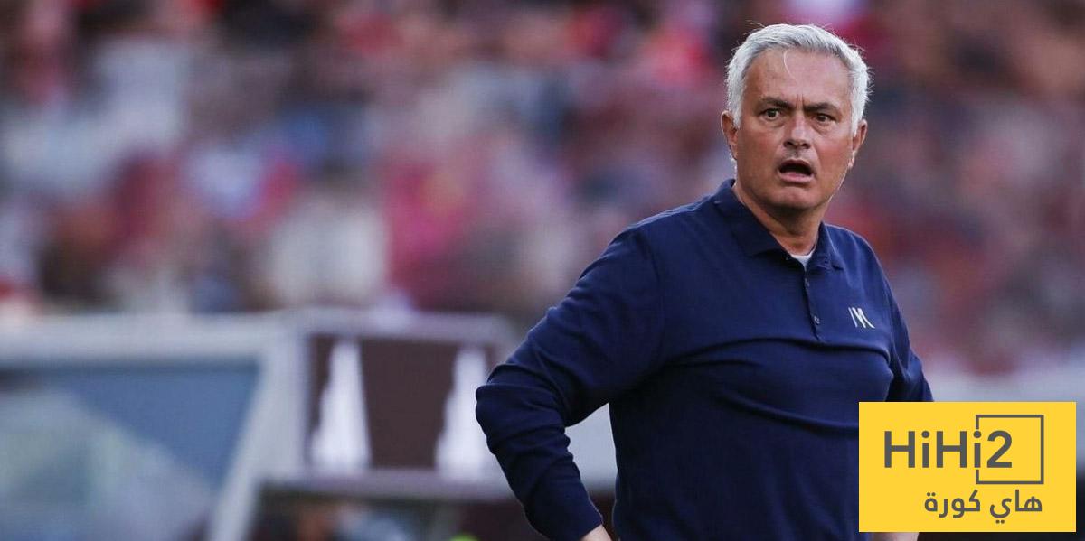 عاجل – مورينيو يتواصل مع هدف برشلونة شخصيًا