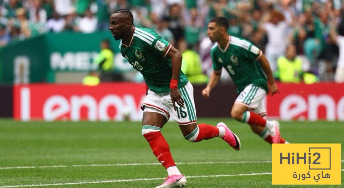 المكسيك تتقدم على جنوب افريقيا في الشوط الأول