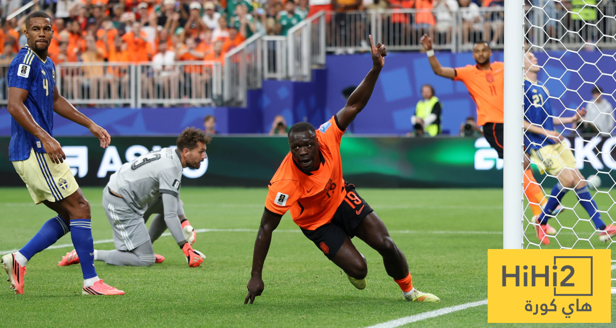 بروبي يدخل تاريخ كأس العالم بهدفه في السويد