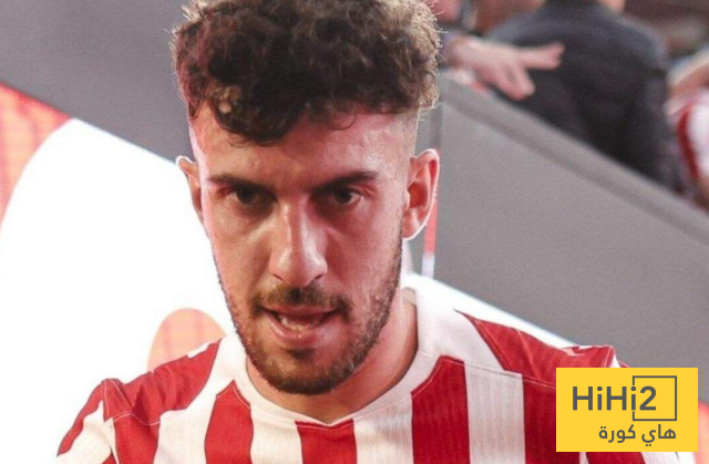 رسائل قذرة وتهديد عنصري…! مدافع أتليتكو مدريد في أبشع صورة