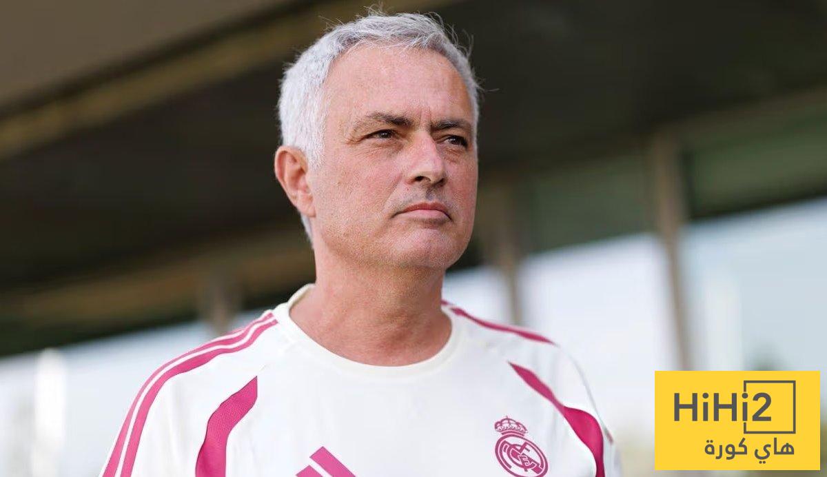 شكل العلاقة بين مورينيو وبينتوس داخل ريال مدريد