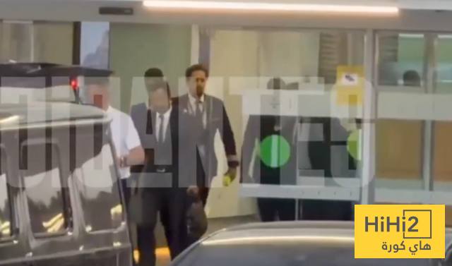 صورة  : اجتماع بين ديكو ومينديز في احد مطاعم برشلونة