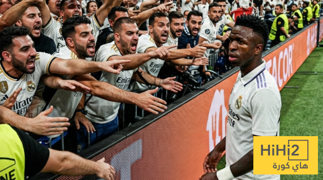 دمية وعبء ومزيف.. جمهور ريال مدريد يحرض على بيع فينيسوس جونيور