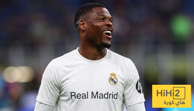 تأجيل موعد تقديم دومفريس لاعباً جديداً لريال مدريد!